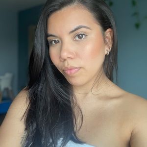 Meet your Posher, Ines